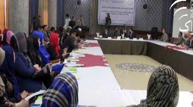 Crippled Economy, Bad Governance Seen Behind Mass Immigration